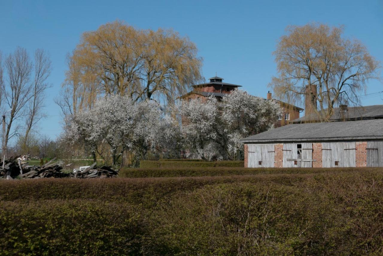 Zar - Dworek W Zarnowcu * Zarnowiec